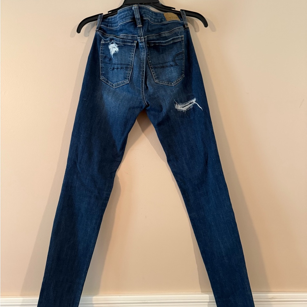 American Eagle Outfitters Women's Dark Blue Ripped Skinny Jeans - Picture 2 of 4